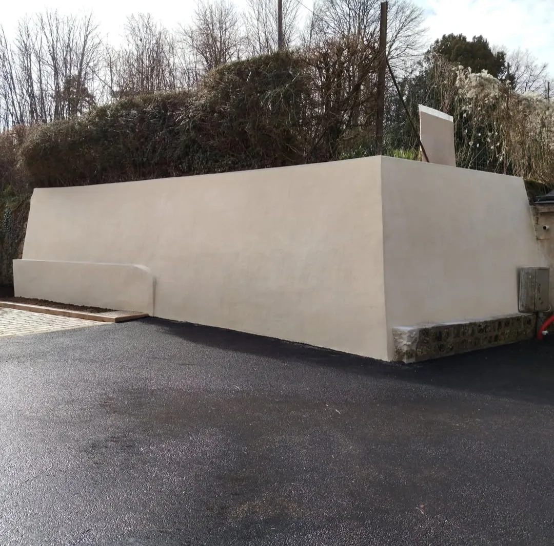 Enduit d'un mur de soutènement
