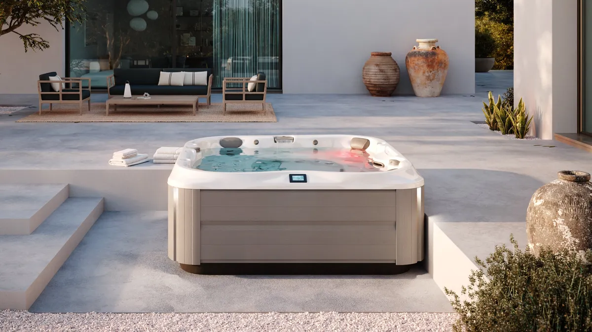 Spa Jacuzzi® J-300
