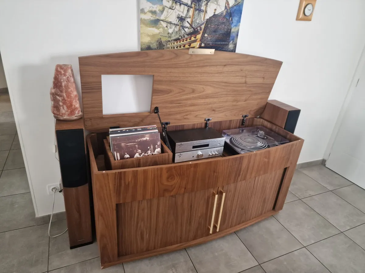 Meuble vinyle sur mesure