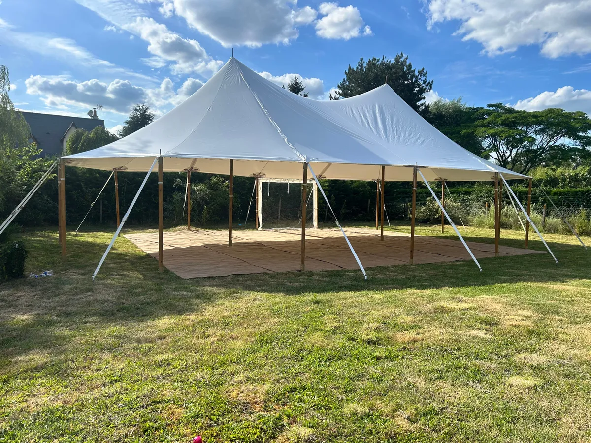 tente de reception avec sol souple 