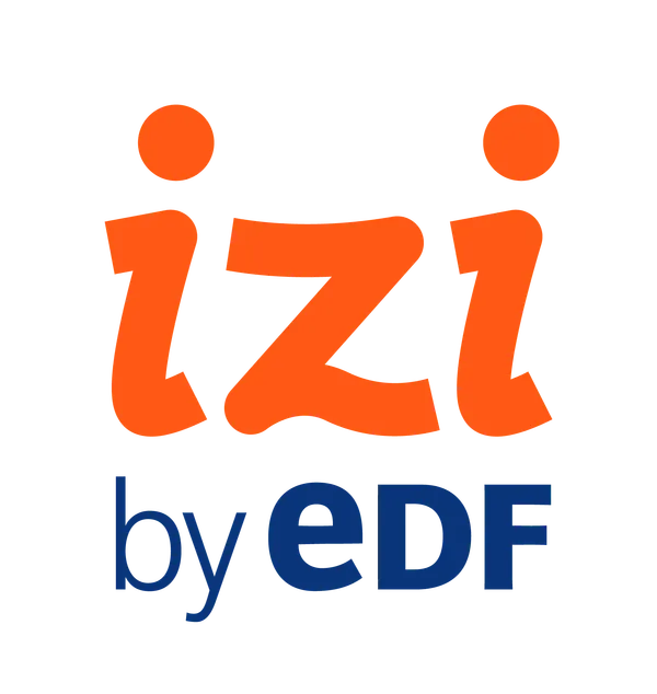 Logo IZI by EDF, de format carré, IZI en lettres capitales de couleur orange vif, en dessous by edf en minuscules de couleur bleu foncé